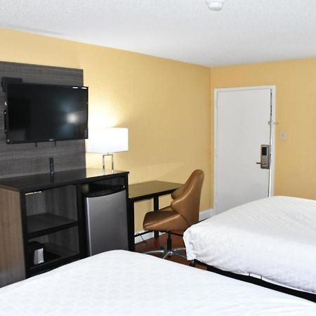 Baymont By Wyndham Macon I-75 Motel Eksteriør billede