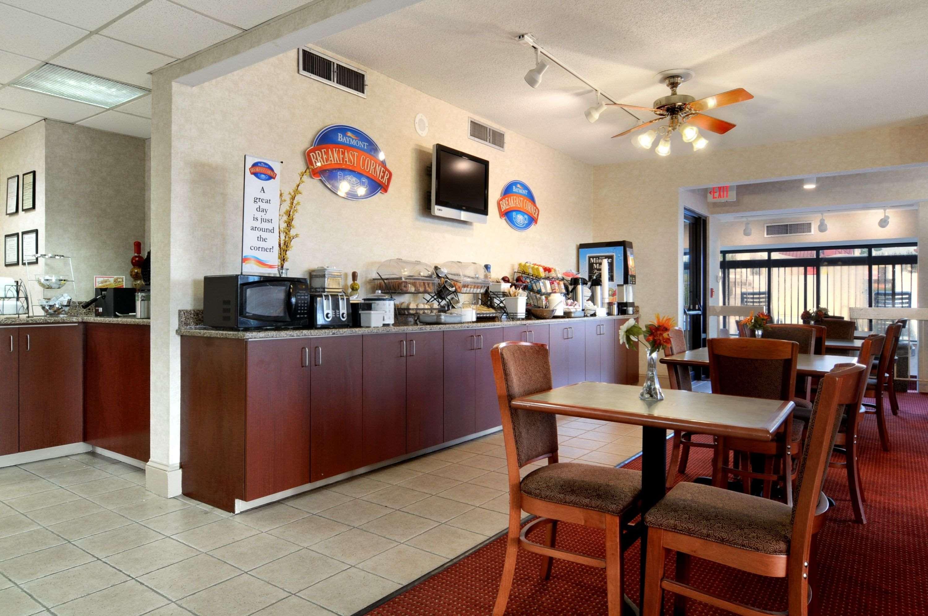 Baymont By Wyndham Macon I-75 Motel Eksteriør billede