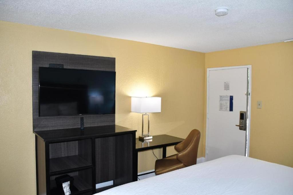 Baymont By Wyndham Macon I-75 Motel Eksteriør billede