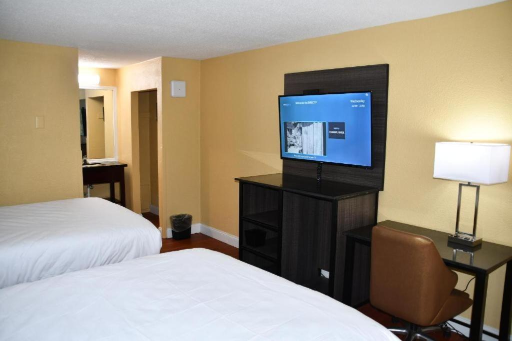Baymont By Wyndham Macon I-75 Motel Eksteriør billede